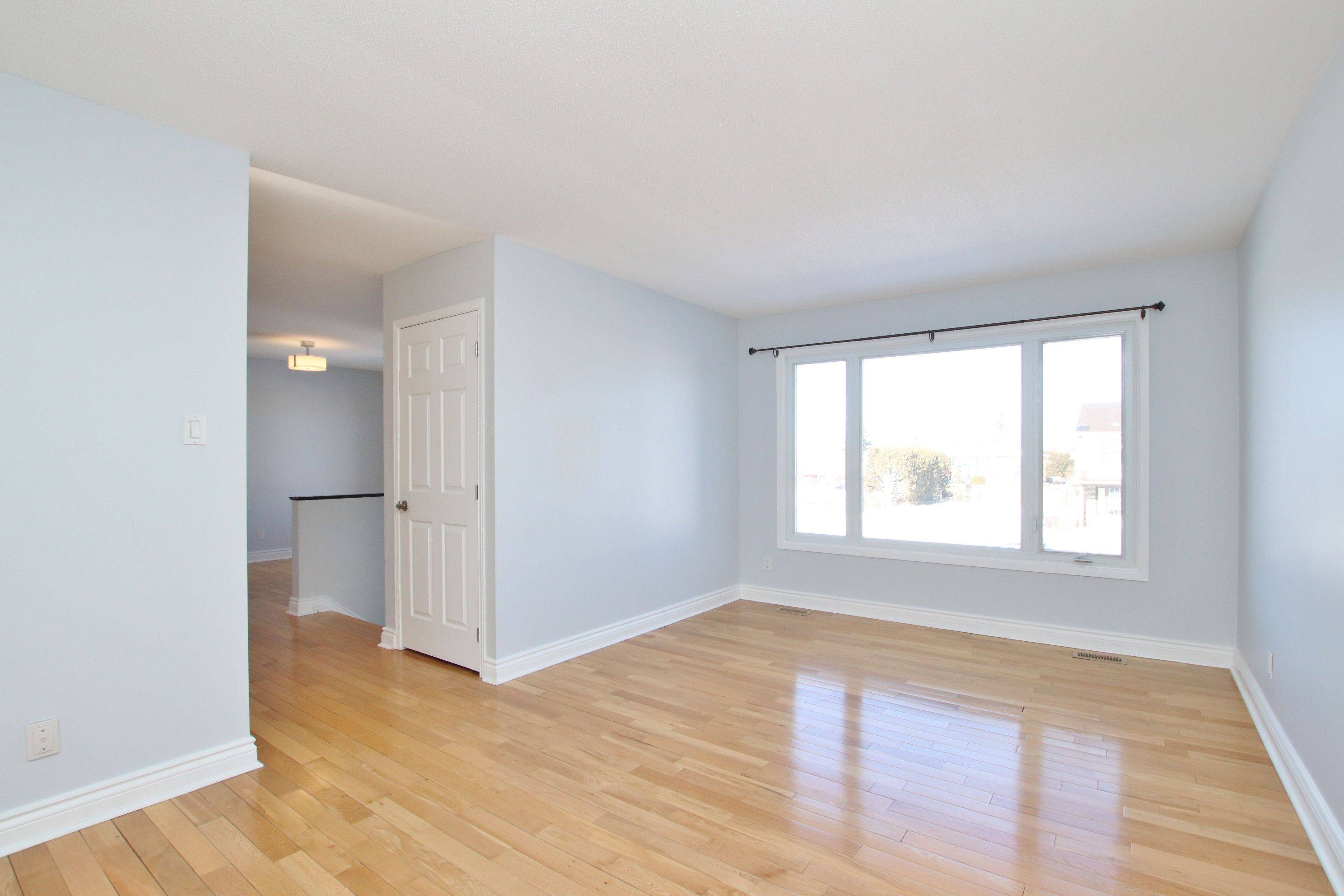 South Of Baseline To Knoxdale, ON K2G 3X9,86 Elvaston AVE #A