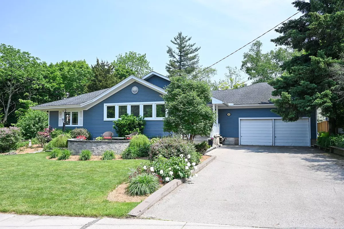 Hamilton, ON L0R 2H0,140 Wellington ST