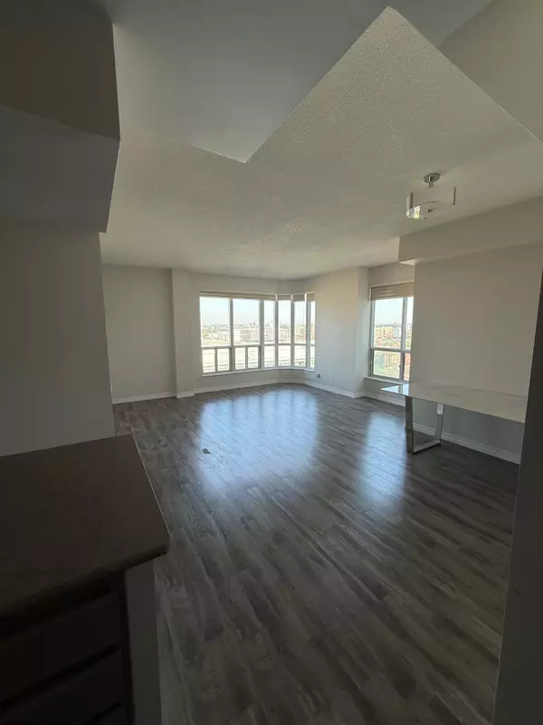 Toronto C01, ON M5G 1N6,750 Bay ST #3603