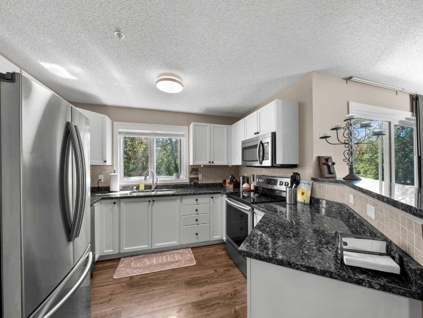 Airdrie, AB T4B 2W4,604 8 ST SW #5201