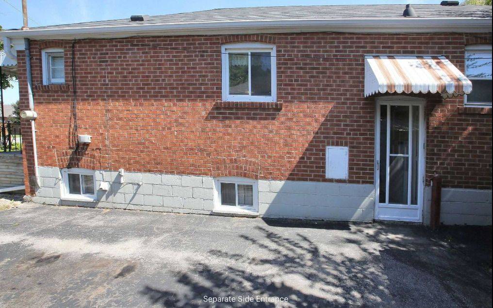 Toronto E04, ON M1R 1A7,71 Shangarry DR #Lower