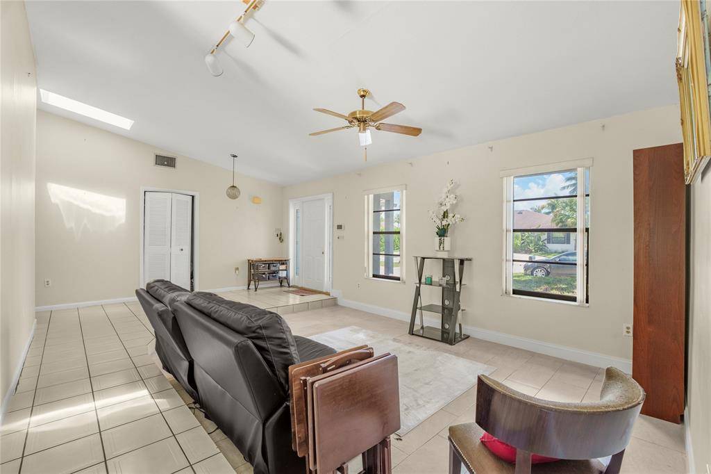 Lauderhill, FL 33319,7278 NW 47th Pl