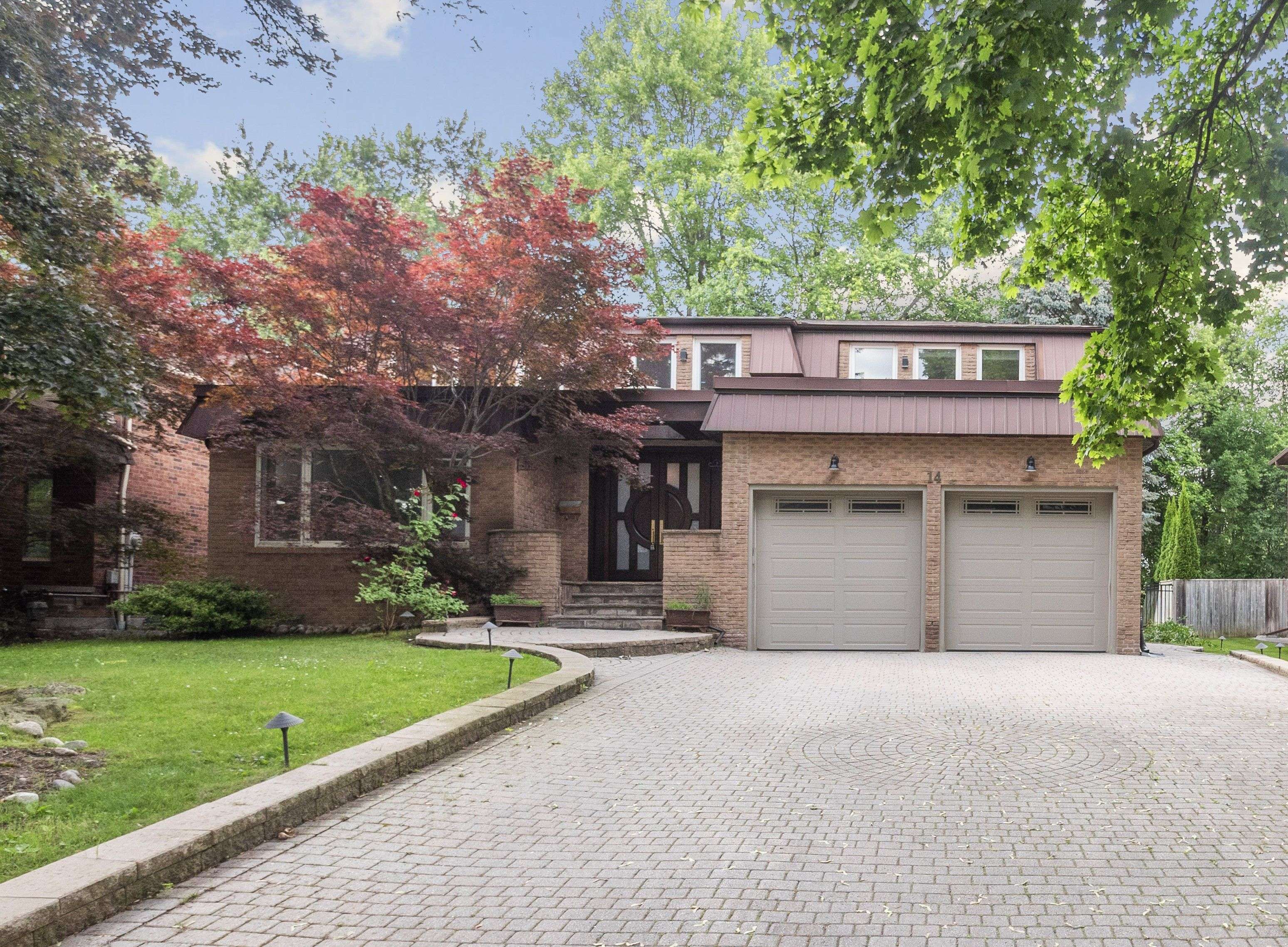 14 Village Squire LN, Markham, ON L3T 1Z9