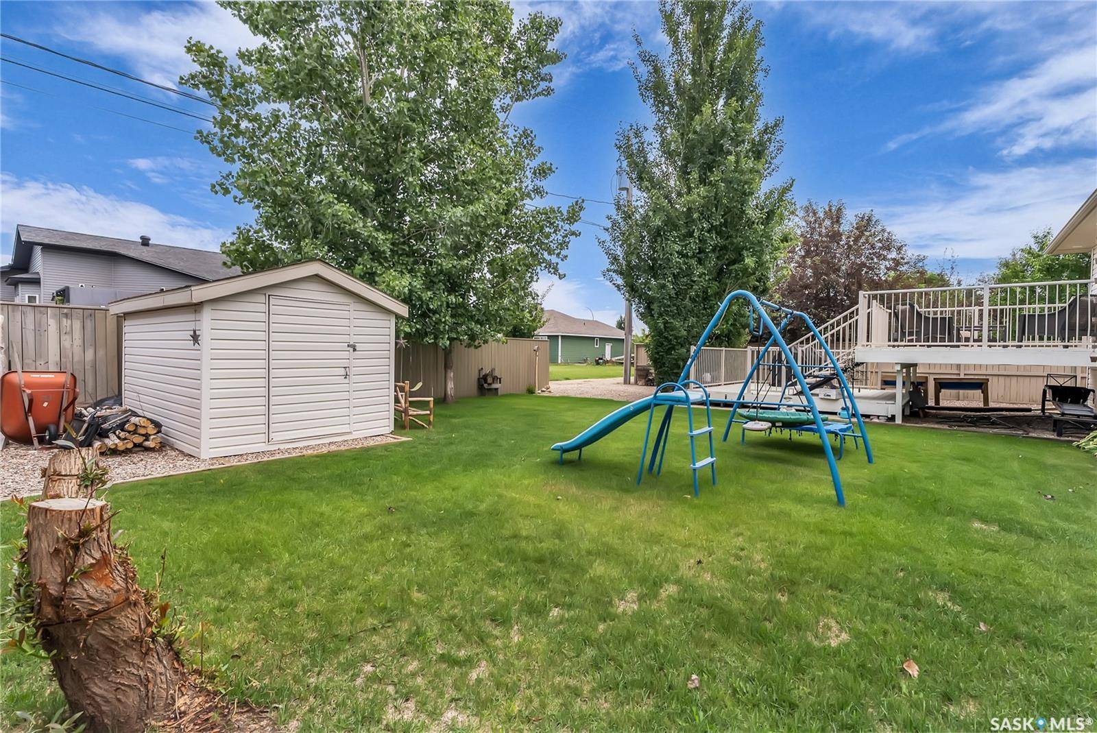 Shellbrook, SK S0J 2E0,706 Cardinal COURT