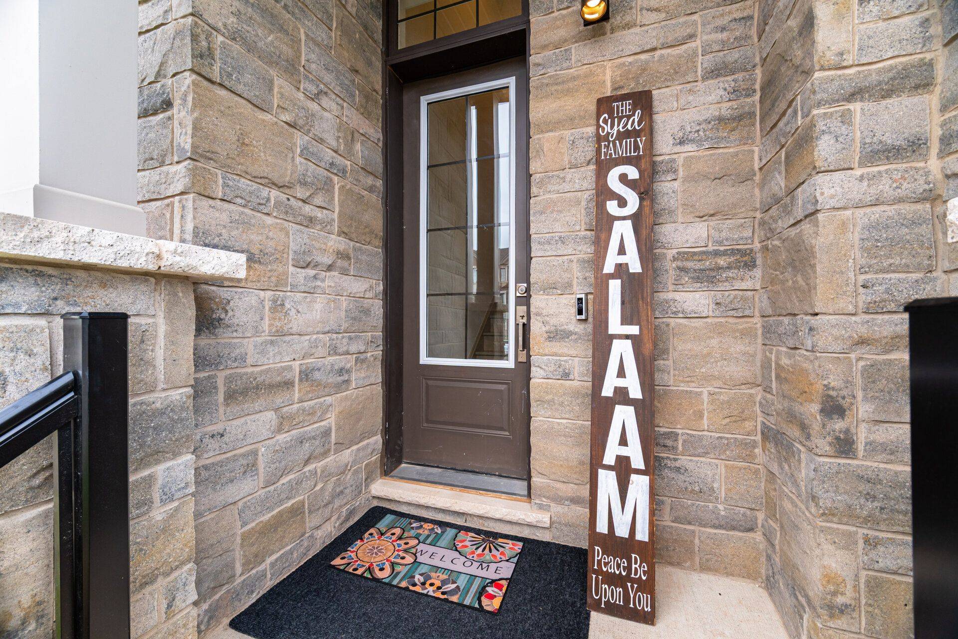 Oakville, ON L6M 5P2,1360 William Halton Pkwy W