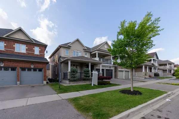 Richmond Hill, ON L4E 4X5,4 Dairy AVE