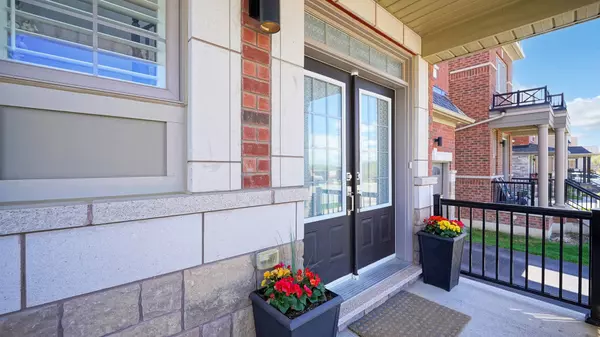 East Gwillimbury, ON L9N 0V1,51 Crimson King WAY