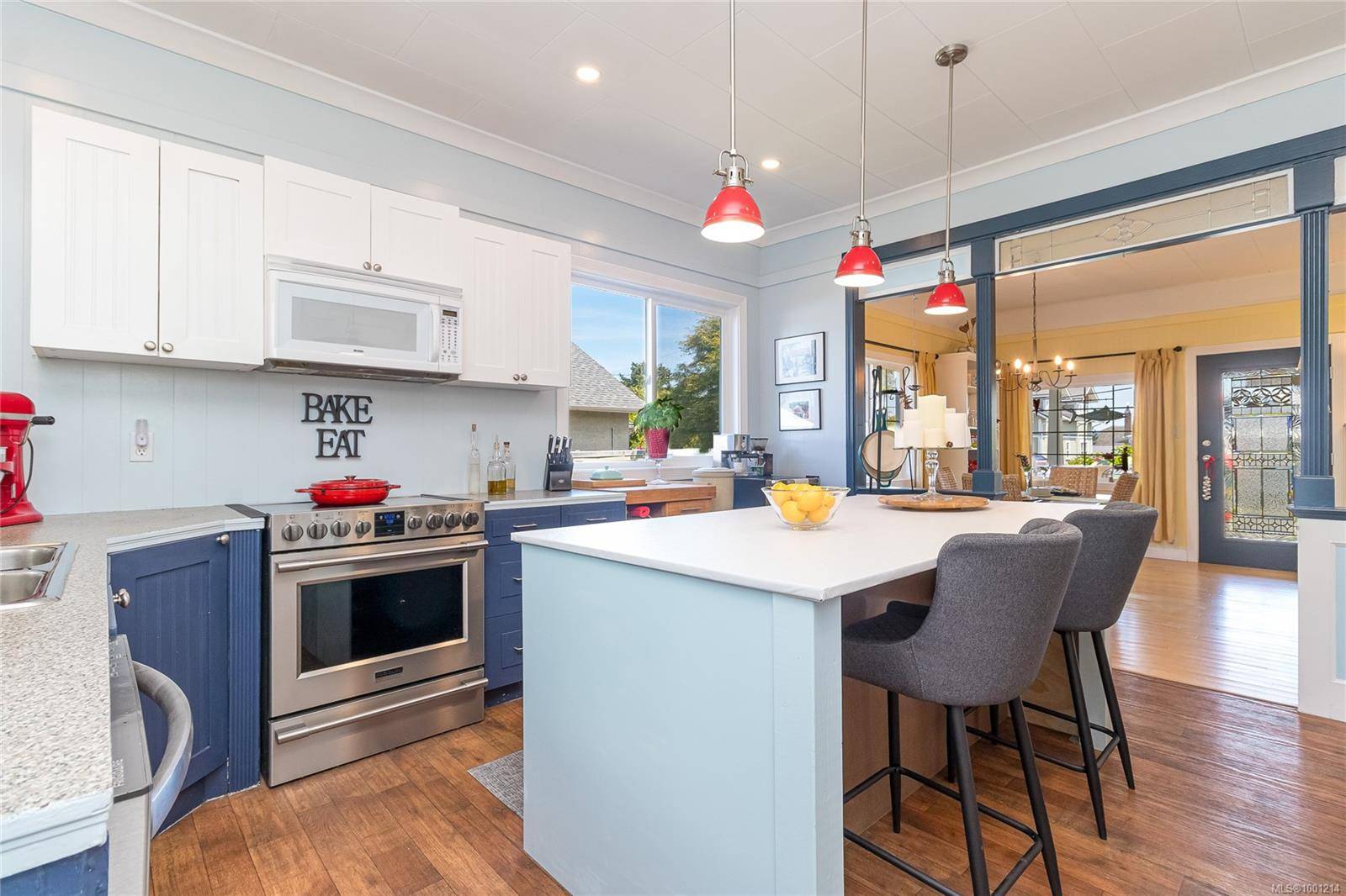 Chemainus, BC V0R 1K1,9938 Seaview St
