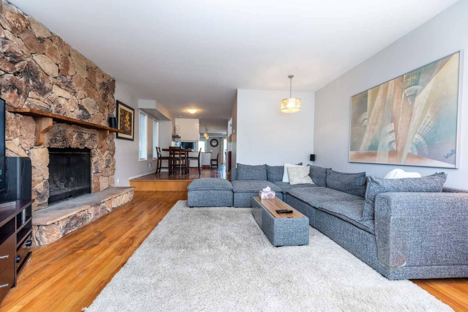 Calgary, AB T2T 1M9,1825 29 AVE Southwest