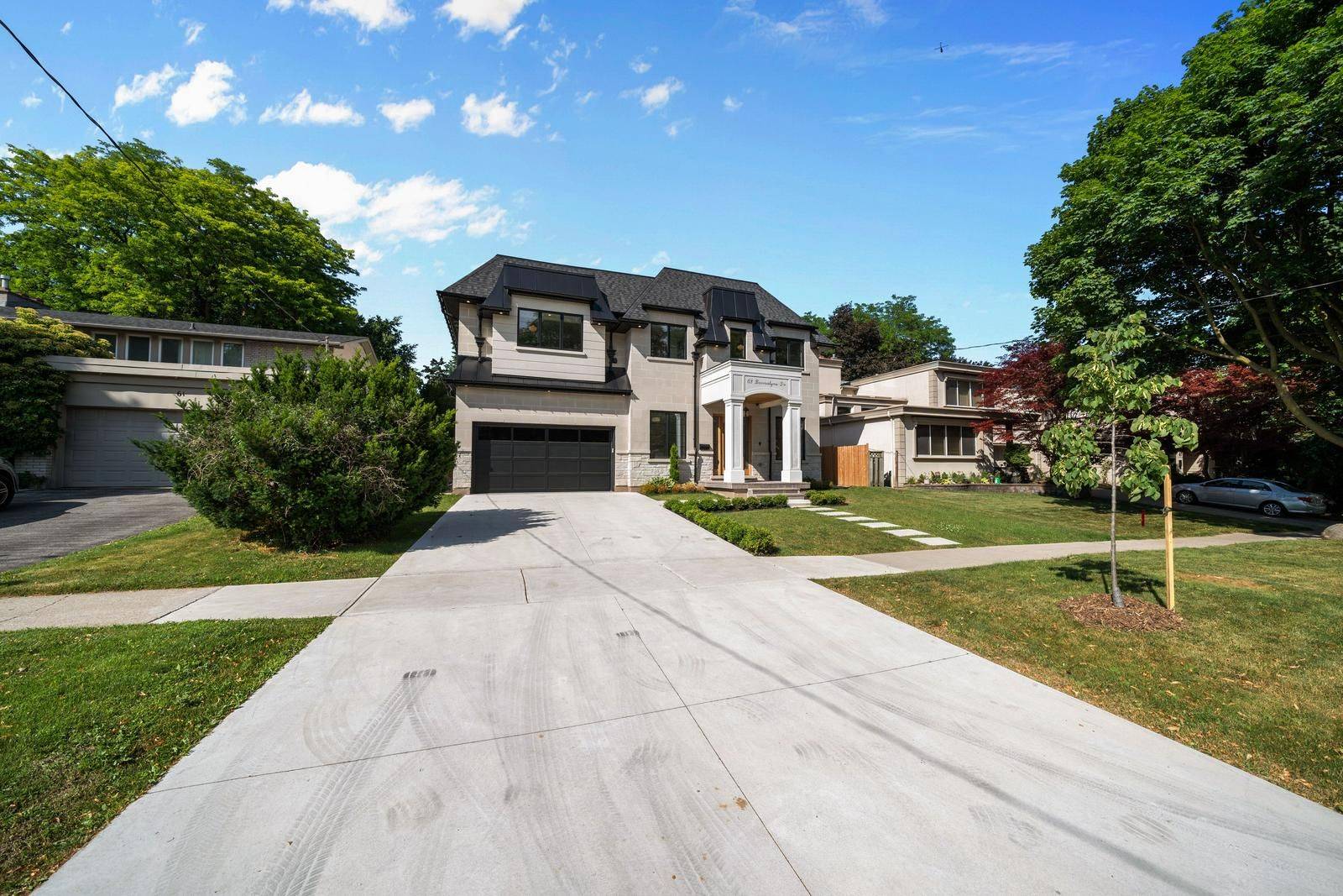 Toronto C12, ON M2L 2P2,63 Bannatyne DR