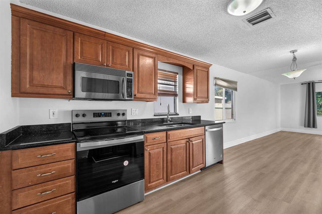 Miramar, FL 33025