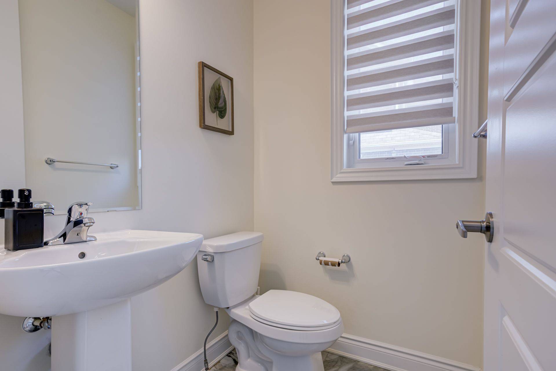 Milton, ON L9E 1R9,708 Kennedy CIR