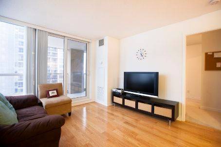 Mississauga, ON L5B 4M8,4090 Living Arts DR #1511