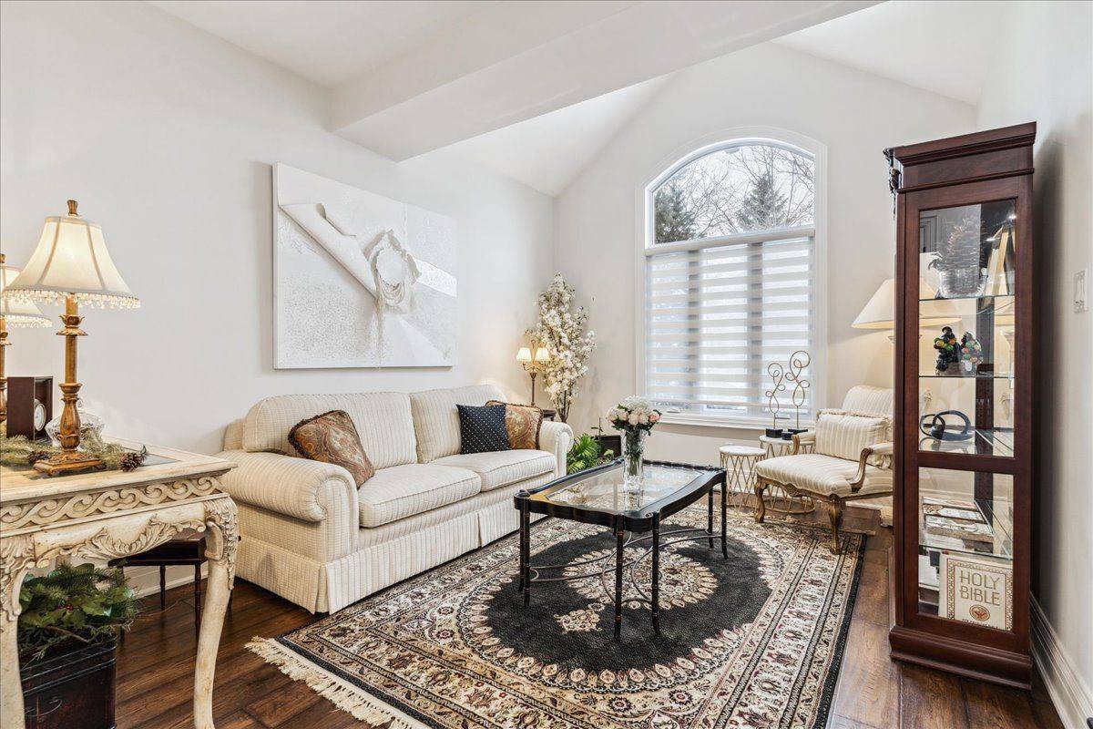 Oakville, ON L6H 6X1,2365 Valley Stream PL