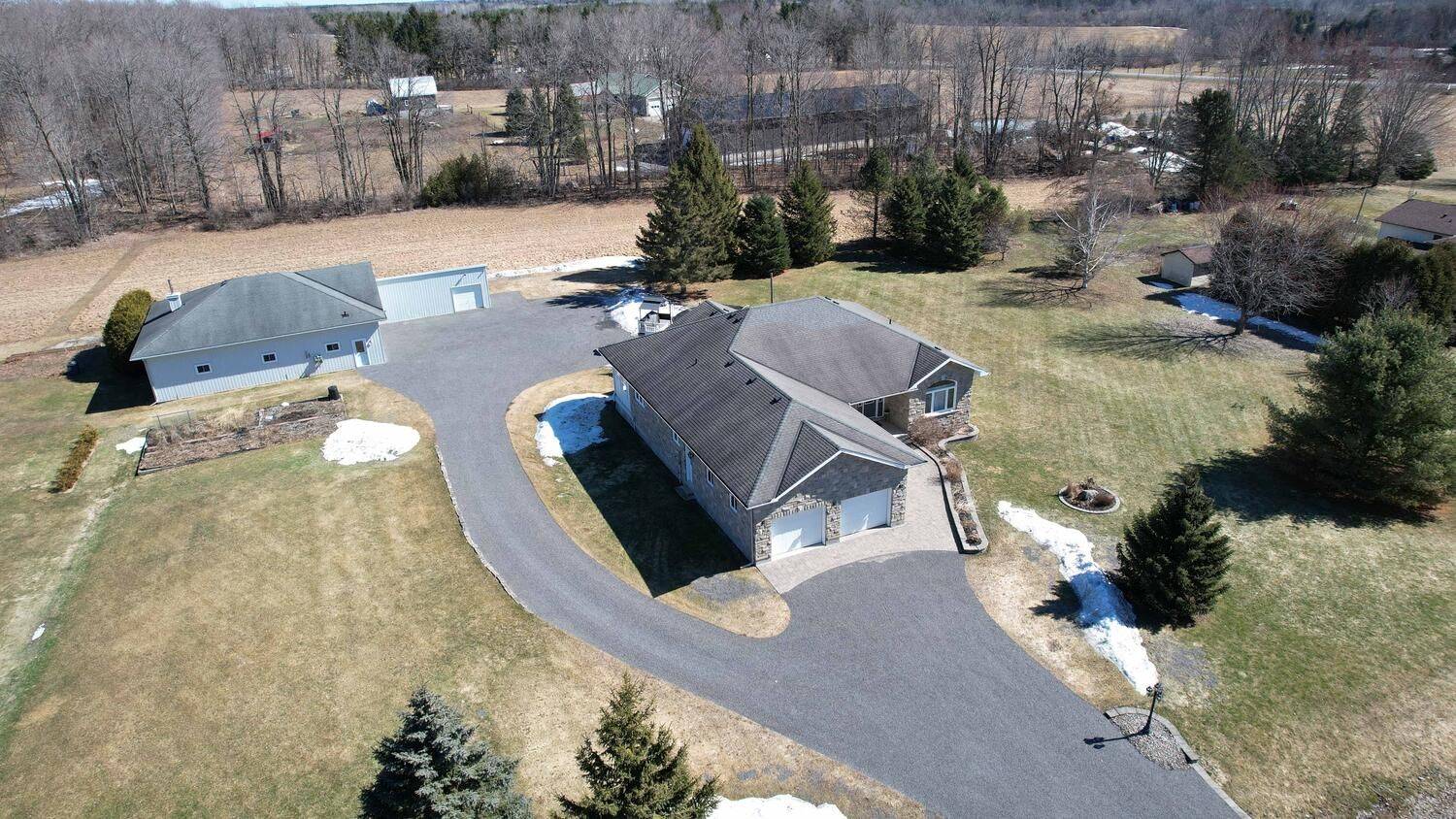 North Grenville, ON K0G 1J0,415 Johnston RD