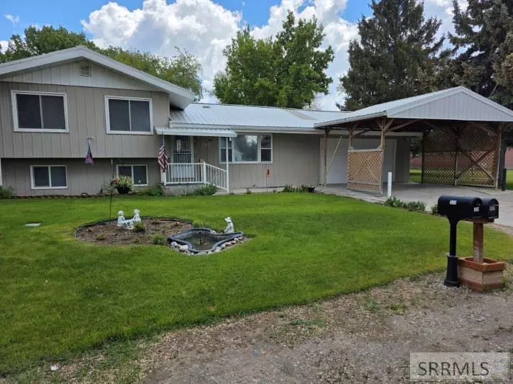 335 S 1st W, Aberdeen, ID 83210