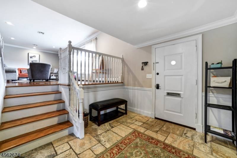 West Orange Twp., NJ 07052,6 Cullen Dr