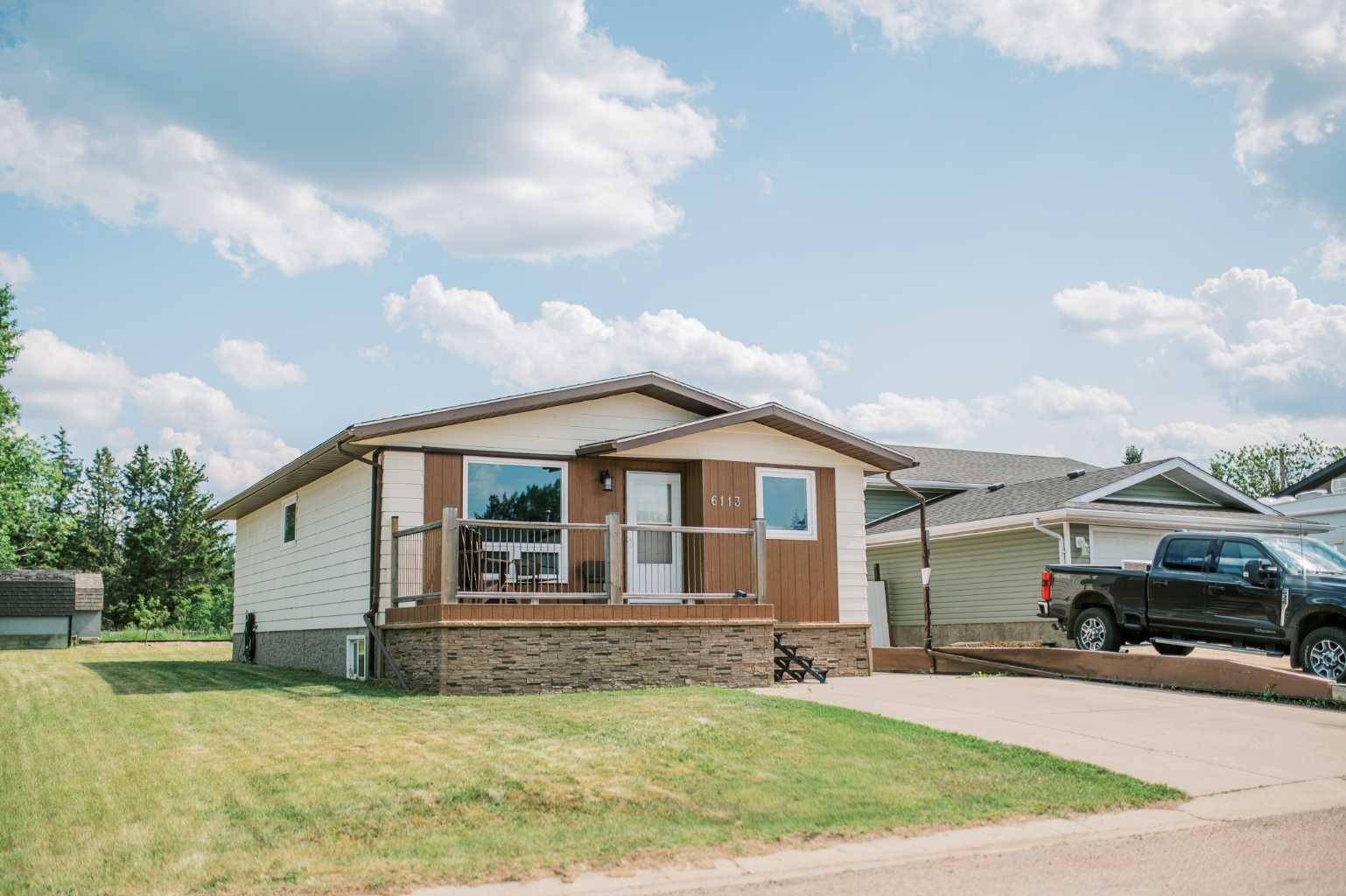 6113 38 AVE, Stettler, AB T4K 1G4