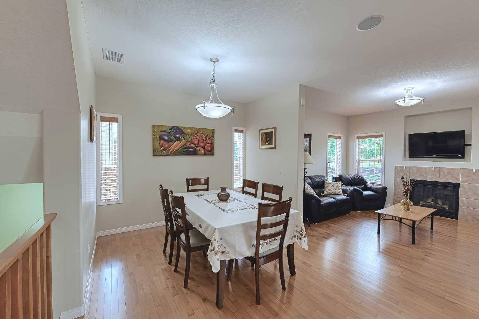 Calgary, AB T2X 0G6,275 Silverado Plains Close Southwest