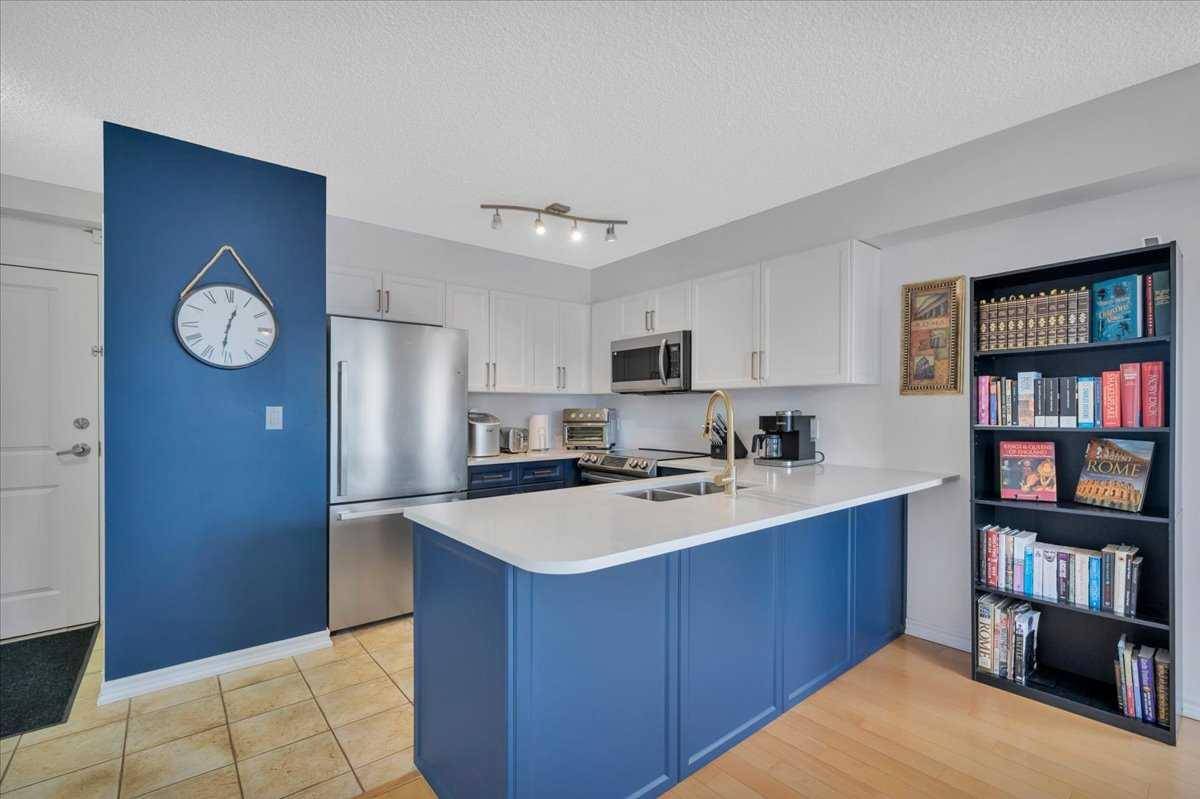 Edmonton, AB T5J 1A7,10180 104 ST #1707
