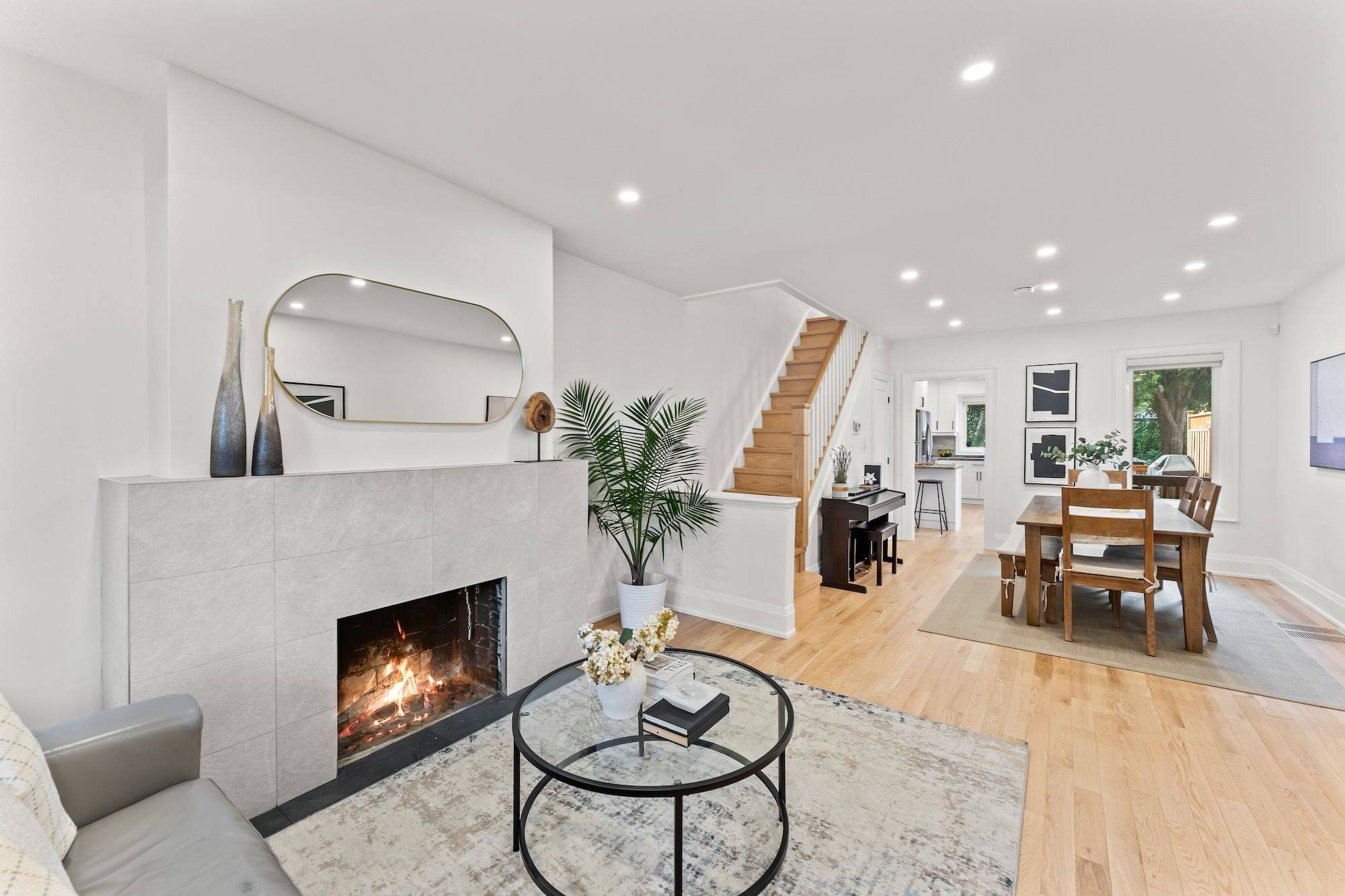 Toronto C04, ON M4N 1Y7,225 Bowood AVE
