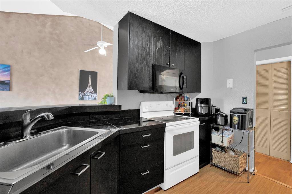 Lauderdale Lakes, FL 33309,3413 NW 44th St #205