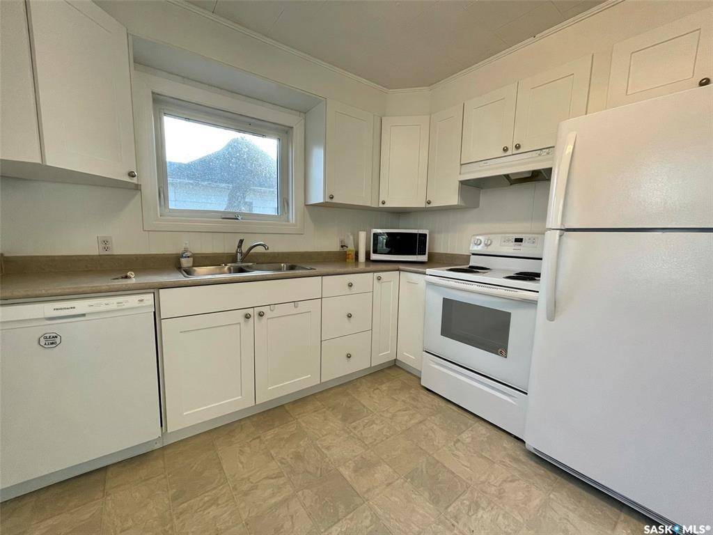 Estevan, SK S4A 0E3,1121 Valley STREET