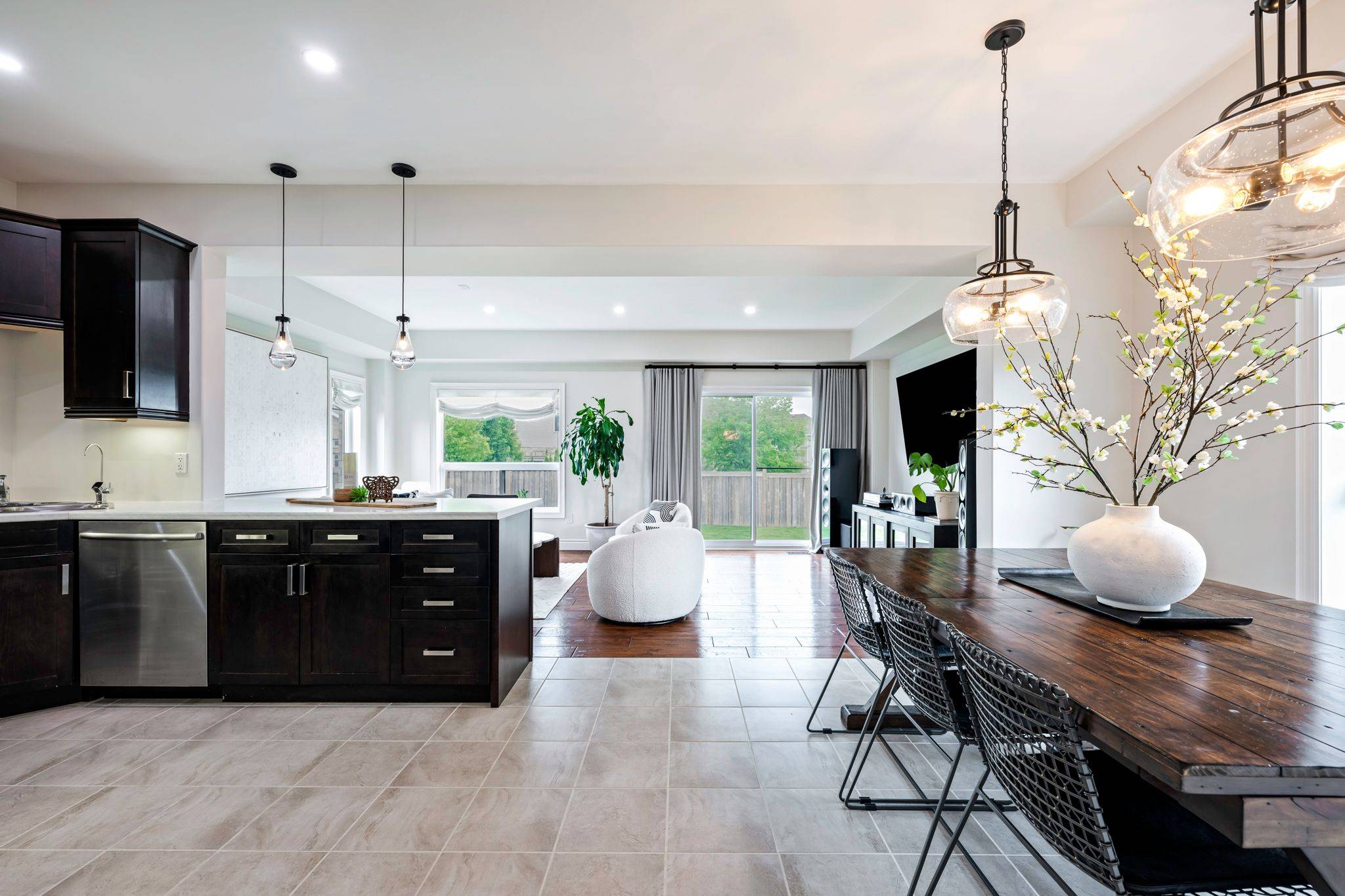 Orangeville, ON L9W 6K1,1 Wardlaw AVE