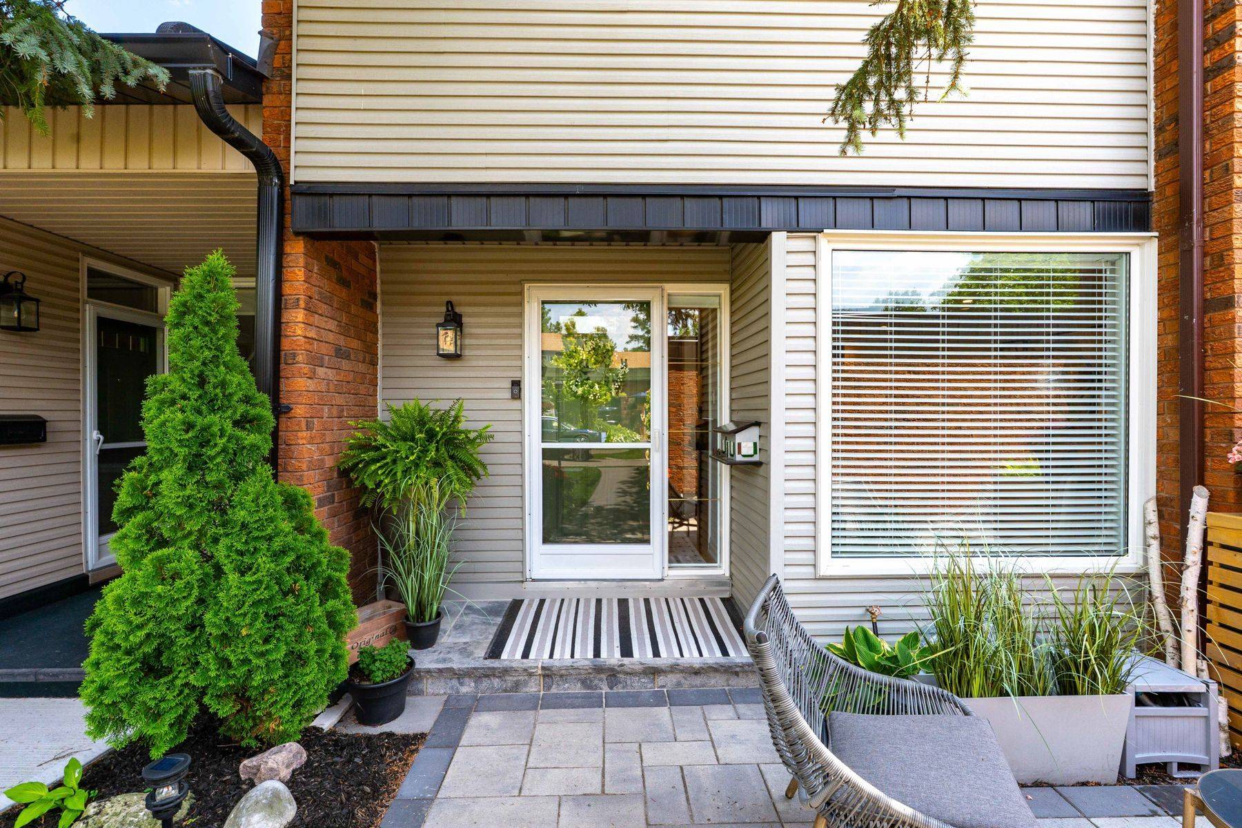 Burlington, ON L7P 3A7,1576 Kerns RD #6