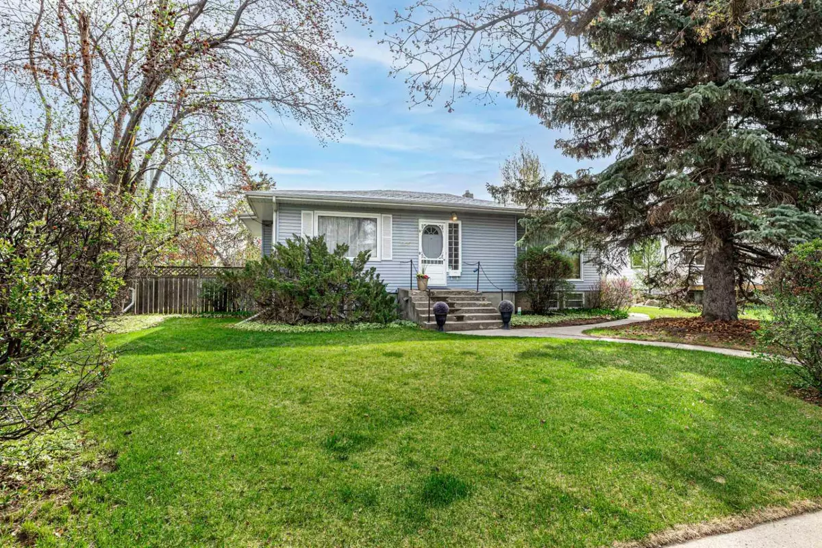 Red Deer, AB T4N 3M1,5825 45 AVE