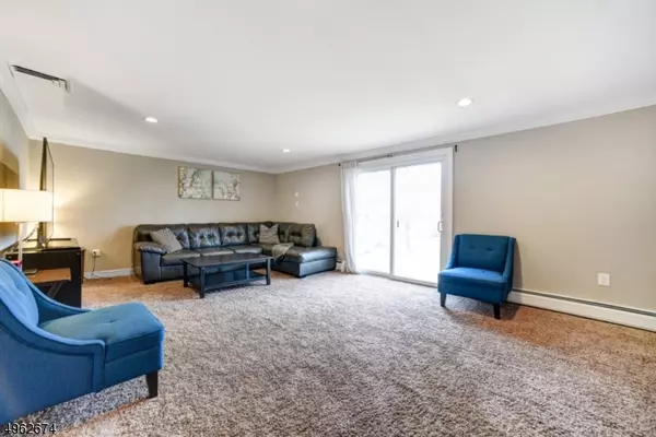 West Orange Twp., NJ 07052,6 Cullen Dr