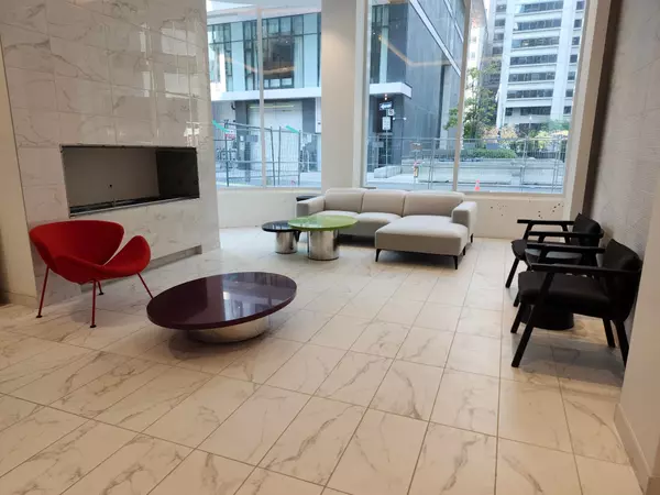 Toronto C01, ON M5T 0E2,238 Simcoe ST #1602