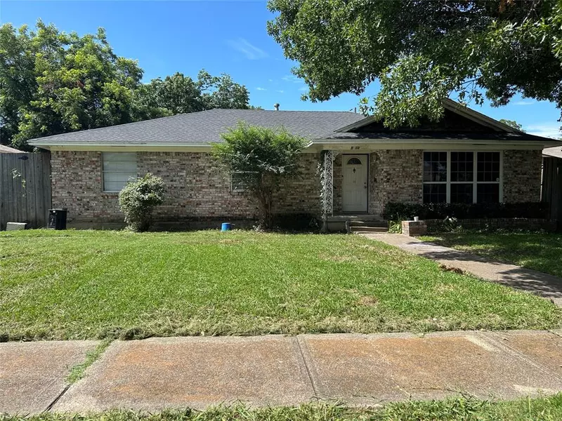 5610 Enchanted Lane, Dallas, TX 75227