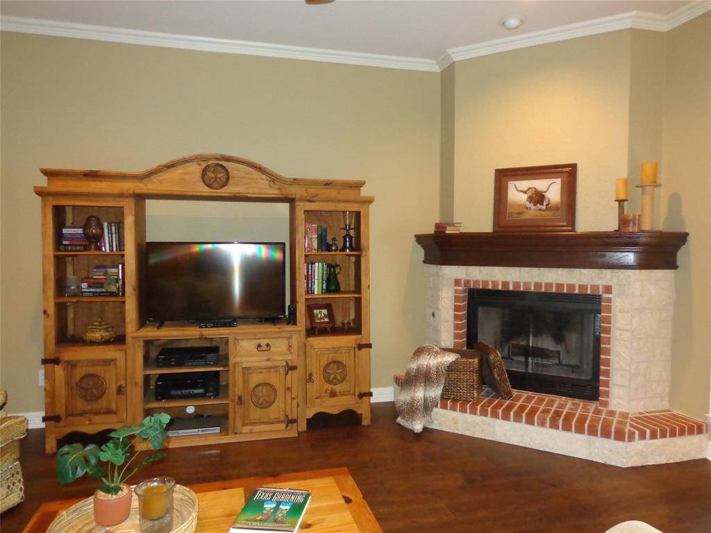 Midlothian, TX 76065,5640 Country South Lane