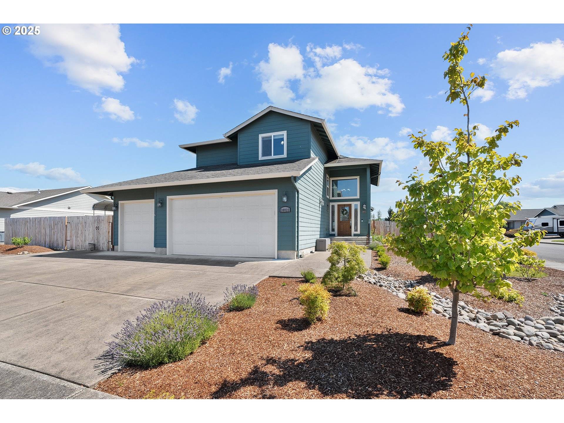 38822 SW 3RD AVE, Scio, OR 97374