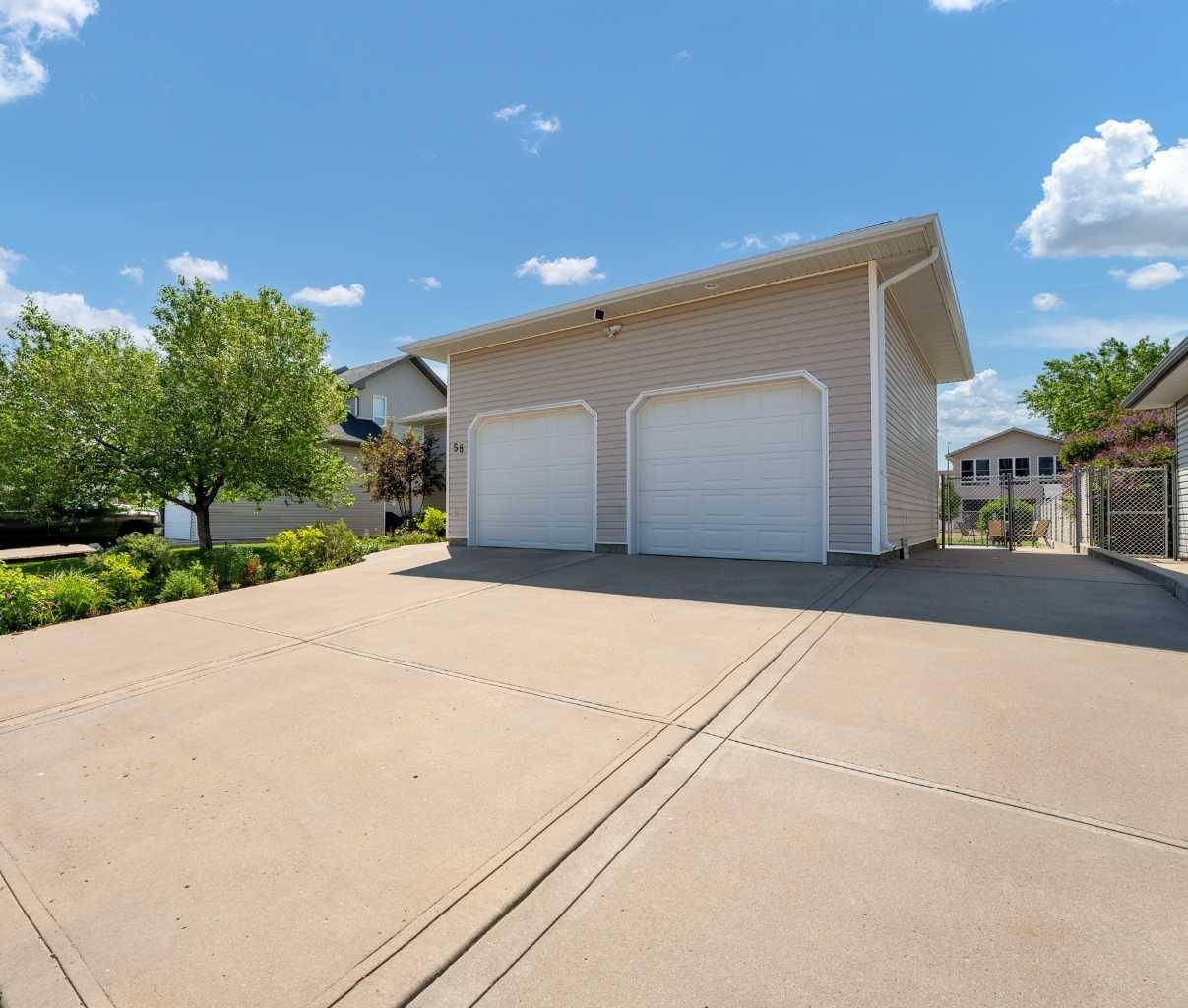 Medicine Hat, AB T1B4R5,58 Cottonwood CT Southwest