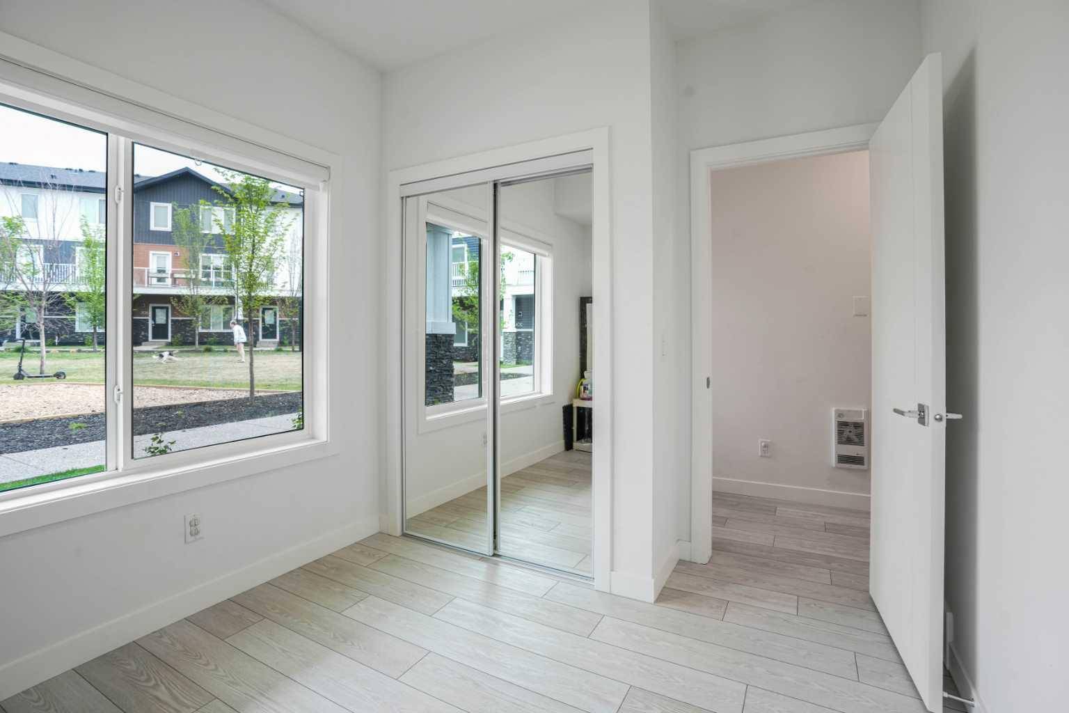 Chestermere, AB T1X 2X9,280 Chelsea RD #2206