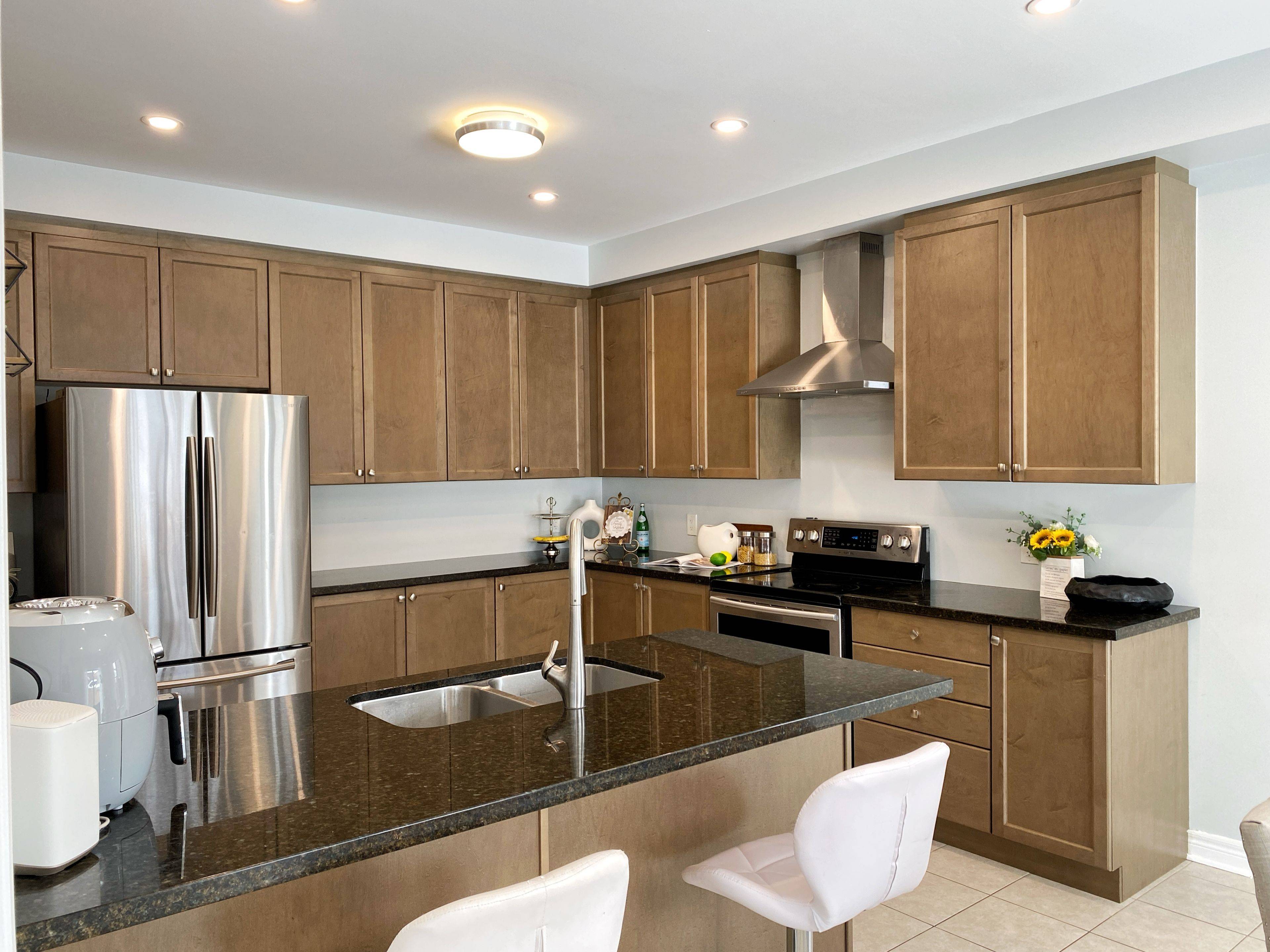 Bradford West Gwillimbury, ON L3Z 0X7,138 Romanelli CRES