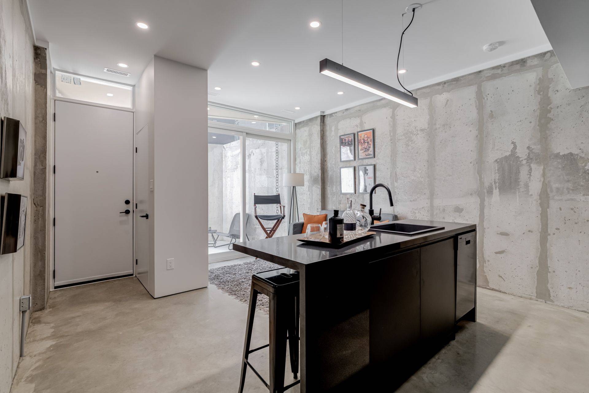 Toronto W03, ON M6N 1W7,101 Bernice CRES #2