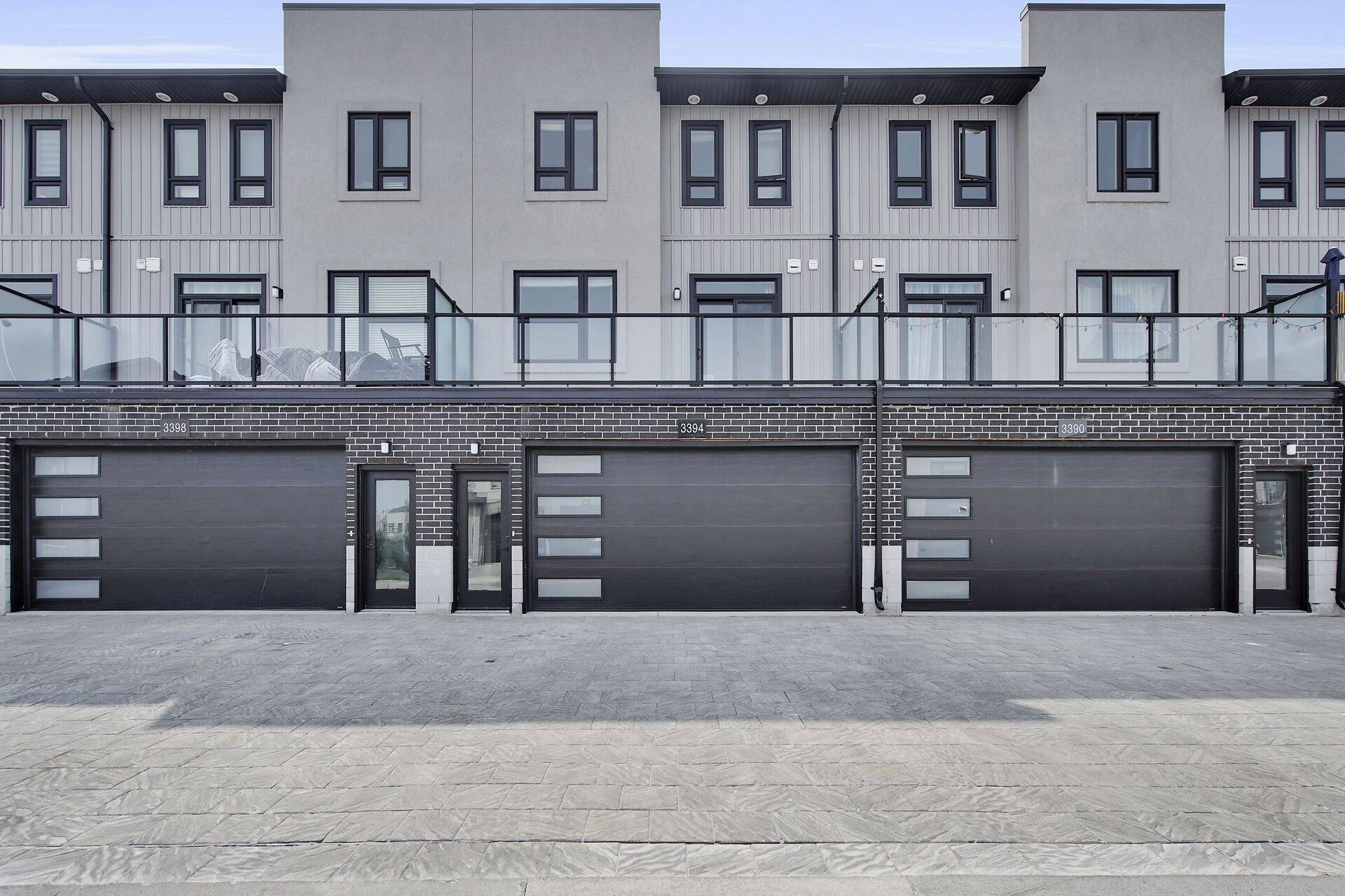 London South, ON N6J 2J2,3394 Singleton AVE