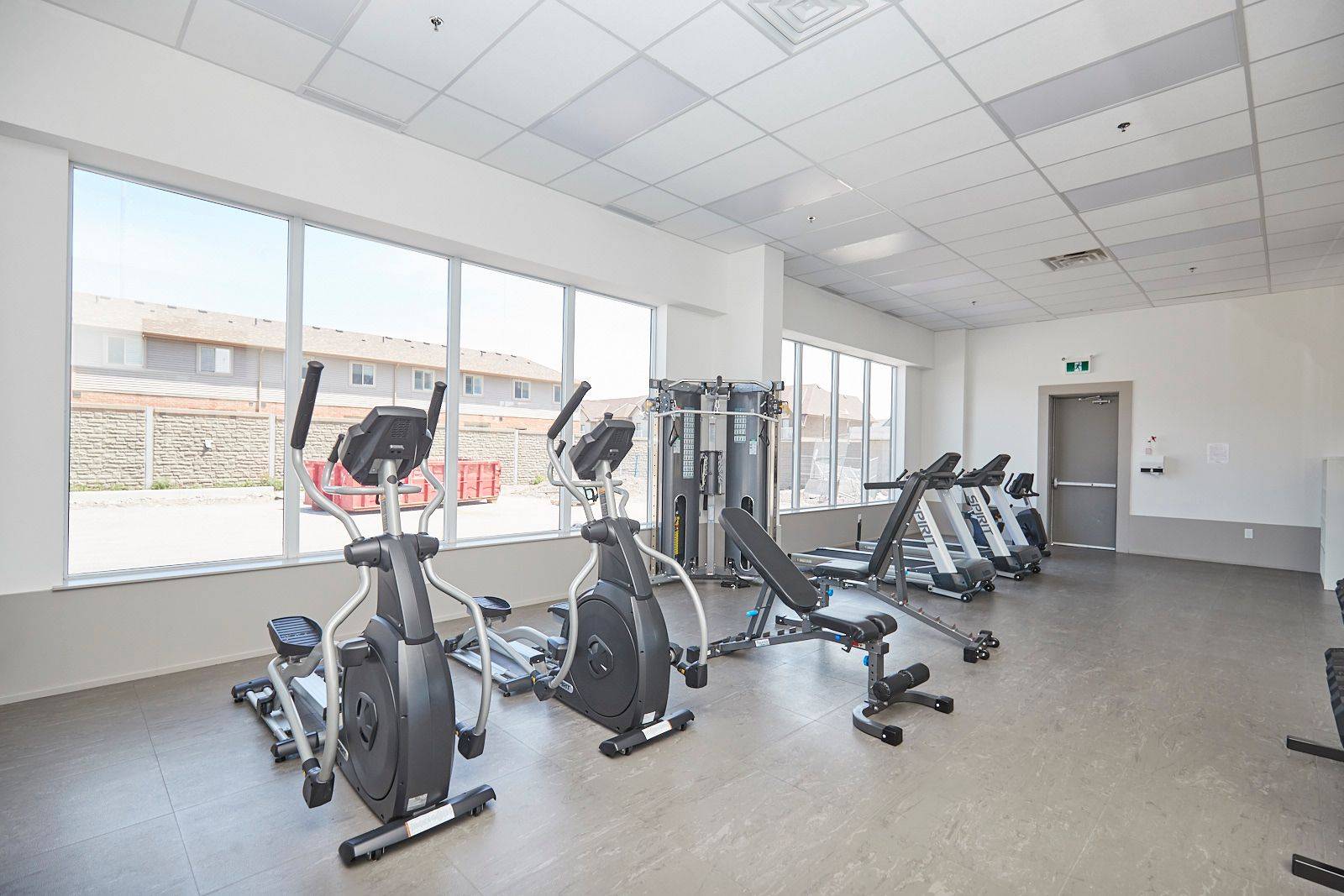 Grimsby, ON L3M 0H9,550 North Service RD #610