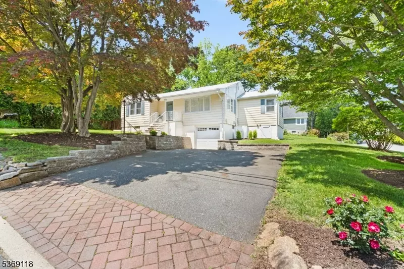 55 Elycroft Ave, West, Rockaway Boro, NJ 07866