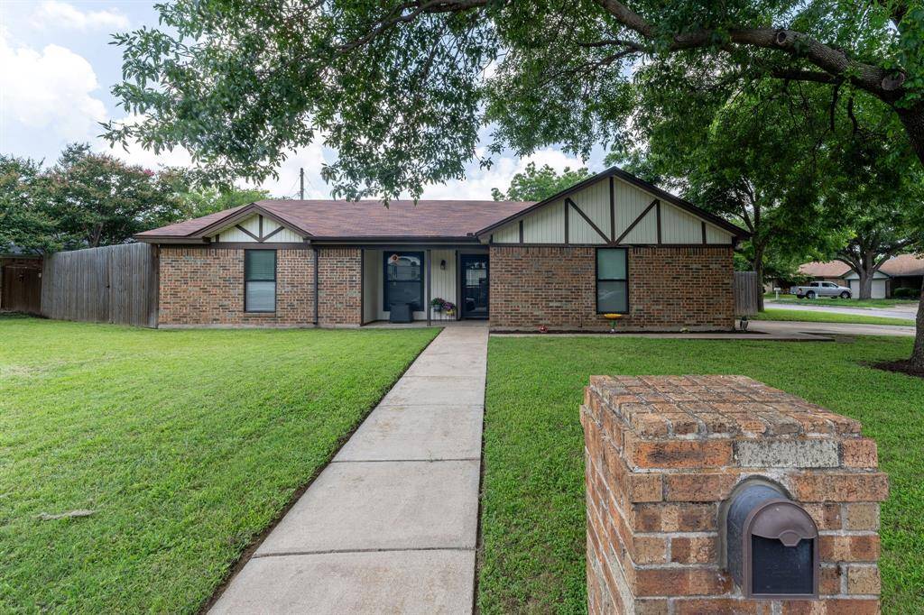 Burleson, TX 76028,728 NW James Circle