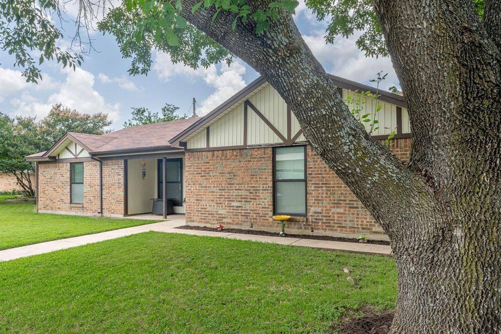 Burleson, TX 76028,728 NW James Circle