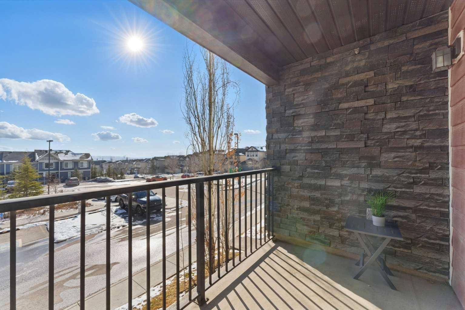 195 Kincora Glen RD Northwest #204, Calgary, AB T3R 0S3