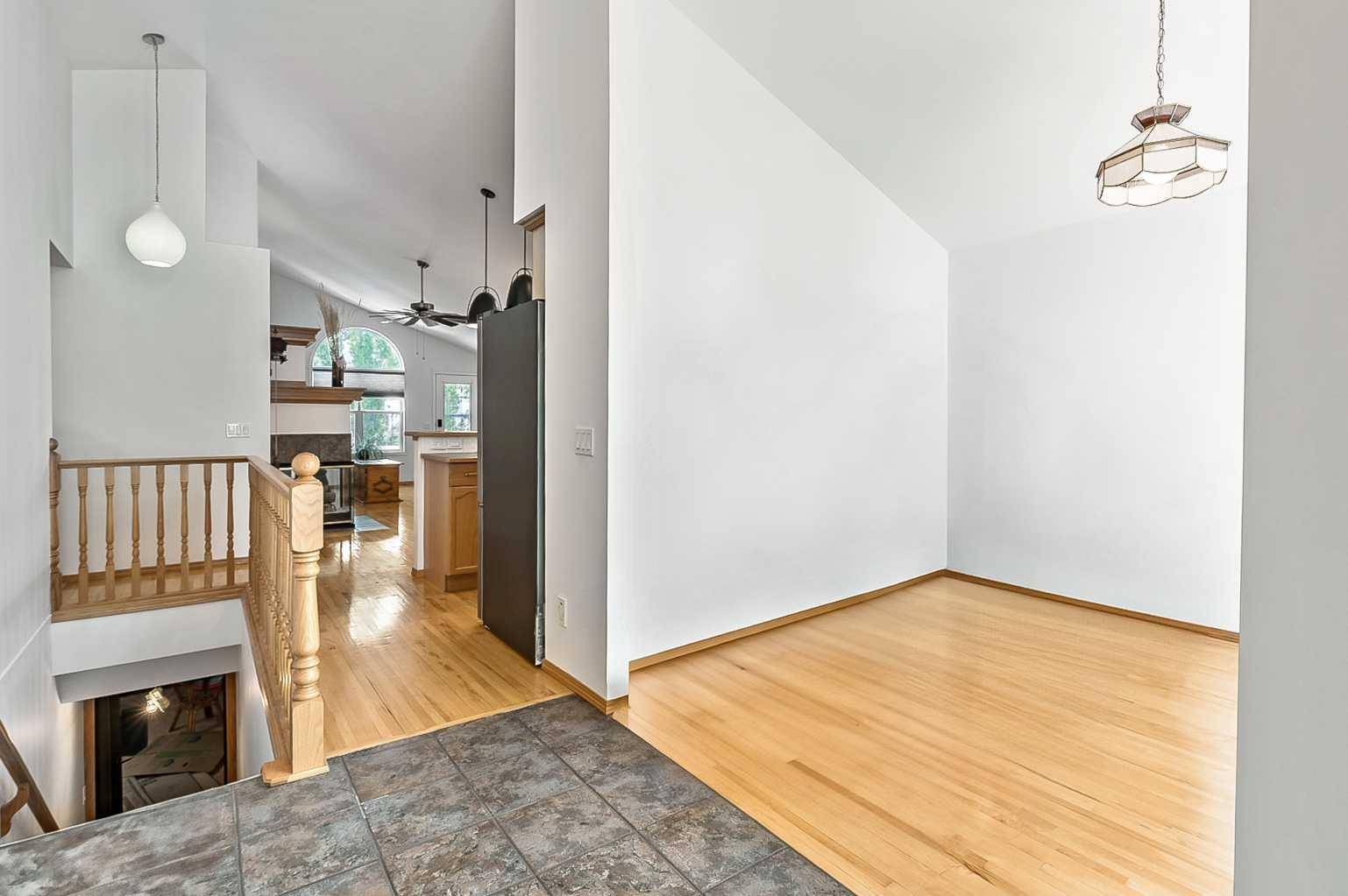 Calgary, AB T2Y 3P8,48 Bridlewood RD Southwest