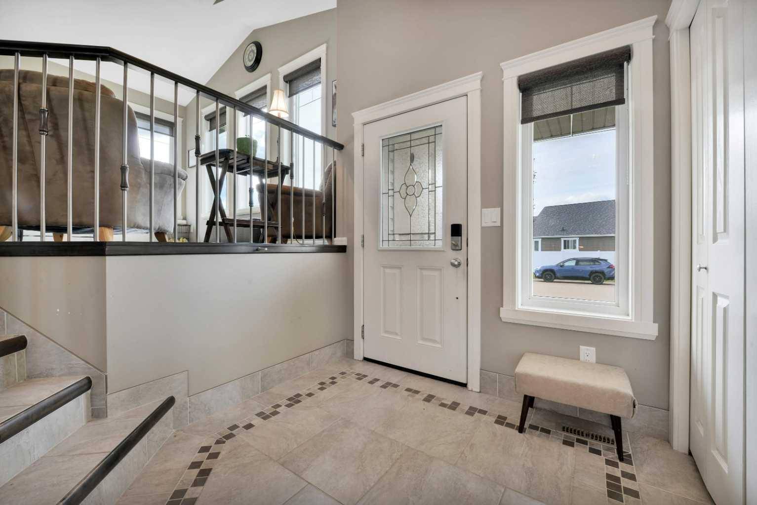 Lacombe, AB T4L 0B3,54 Mackenzie CRES