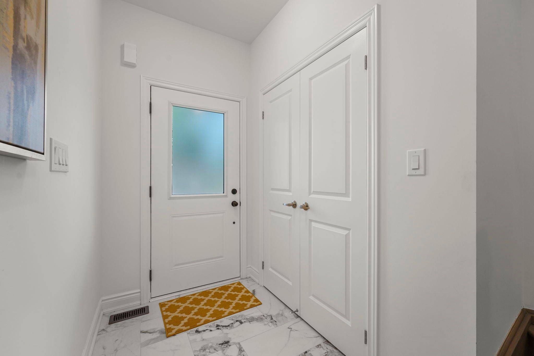 Oshawa, ON L1H 6H8,129 Guelph ST