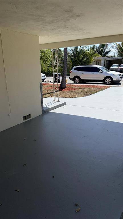 Lake Worth Beach, FL 33460,926 S F STREET