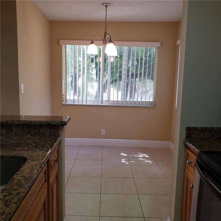 Tamarac, FL 33319,5612 Rock Island Rd #165